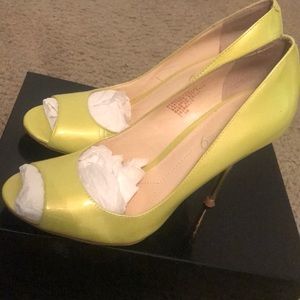 Boutique 9 yellow heels
